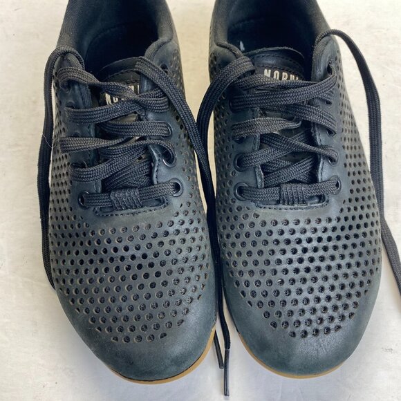NOBULL Black Leather Gum Trainer Shoes Men’s Size 6 / Women’s Size 7.5